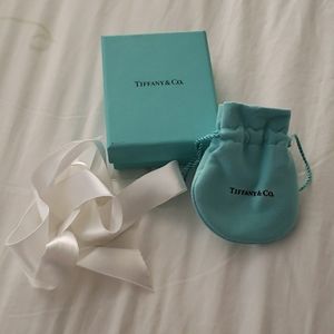 Tiffany box bag and ribbon